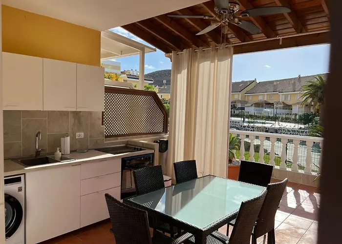 El Camison Apartment *